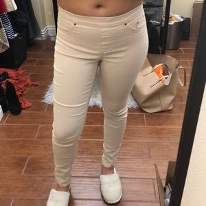 H&M khaki/beige pants with back pockets